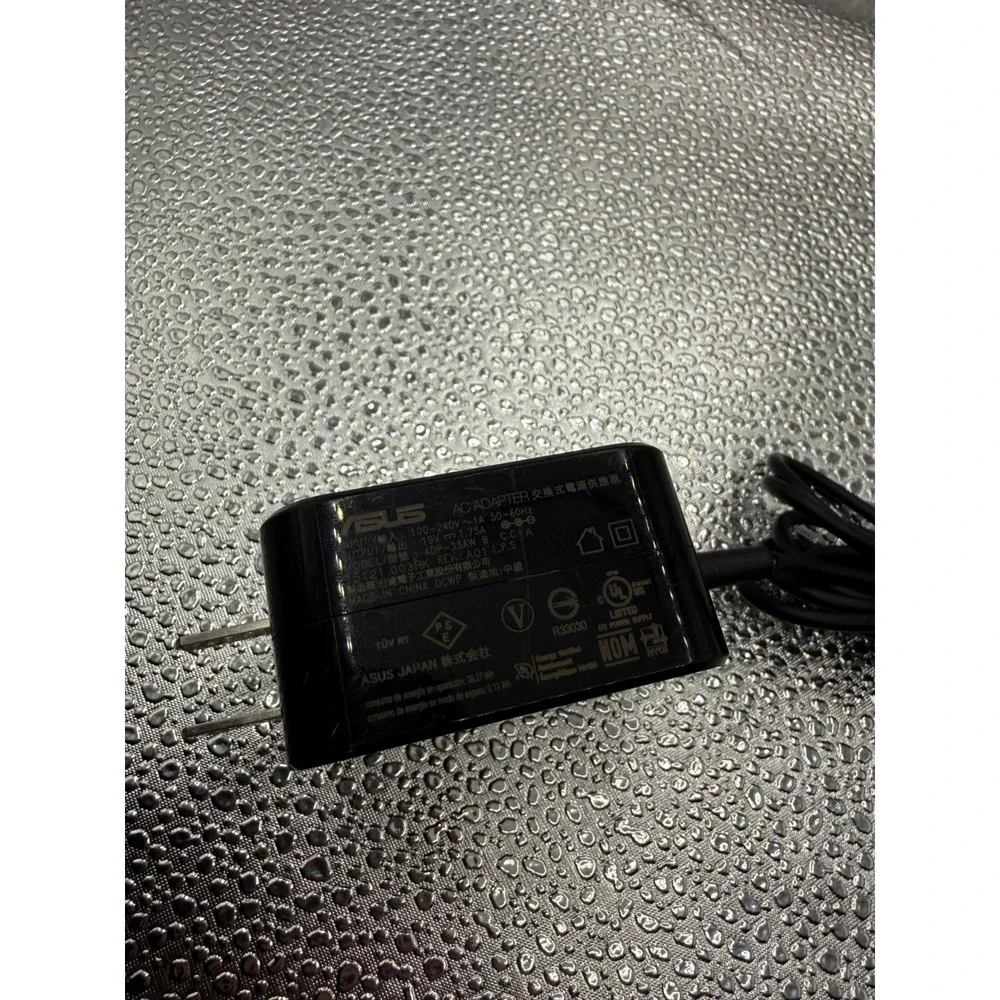 ASUS AC Adapter‎ 100 240V 50 60Hz 1.7A 40 30W 3.9A 5V 1.5A Charger Power Supply